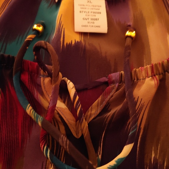 New women's short sleeve top - Picture 2 of 4